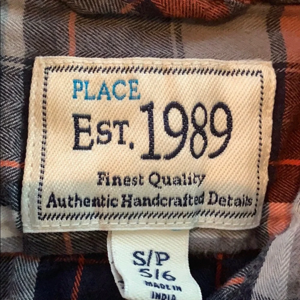 EUC bundle of 2 button downs, sz 5/6
